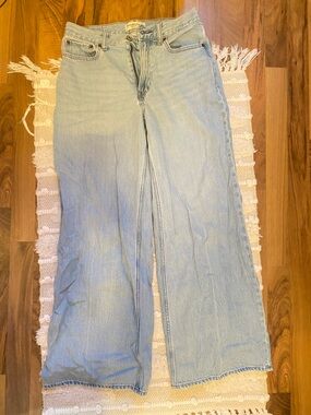 Abercrombie & Fitch Light Blue Wide-Leg Jeans